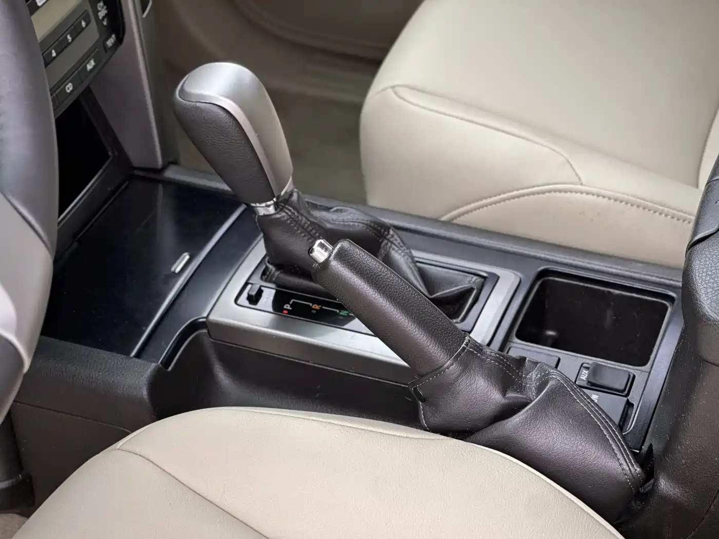 Toyota Prado (Import) 2010 2.7L Auto Luxury фото 11