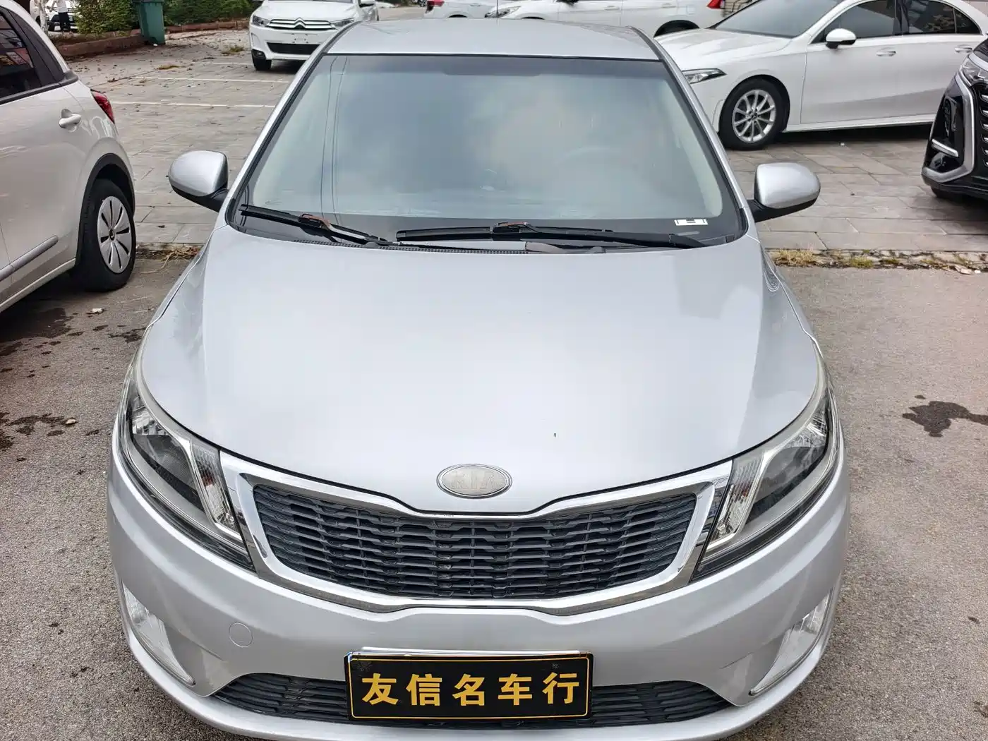 Kia K2 2013 2012 Sedan 1.4L MT GL Commemorative Edition