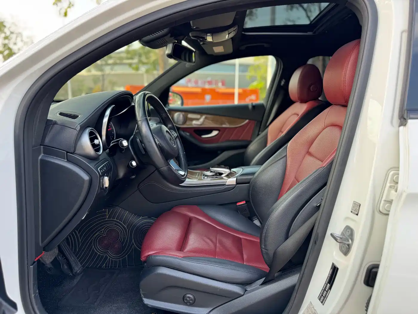Mercedes-Benz GLC Coupe 2019 GLC 260 4MATIC Coupe SUV фото 9