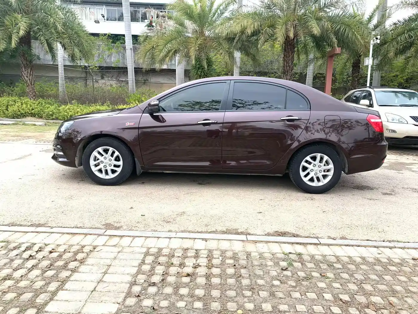 GEELY AUTOMOBILE EMGRAND