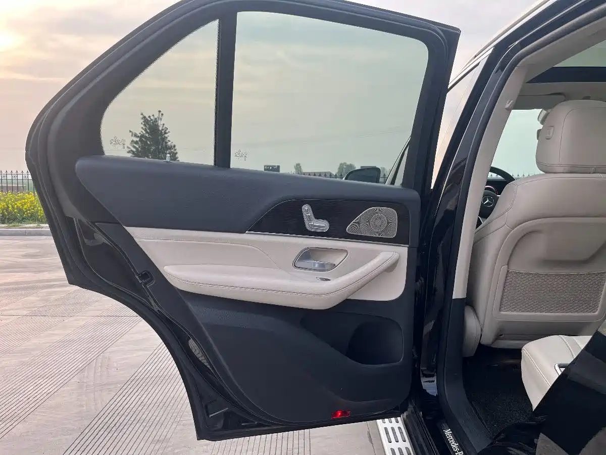 Mercedes-Benz GLE 2020 GLE 350 4MATIC Fashion фото 20