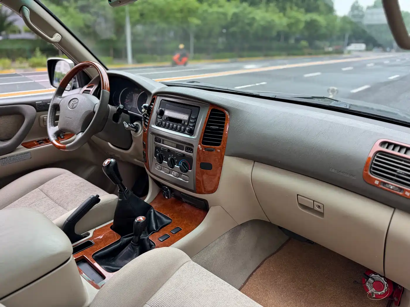Toyota Land Cruiser фото 10