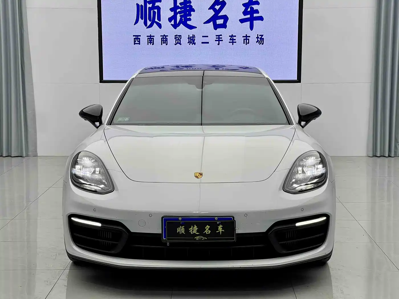 Porsche Panamera 2023 Panamera 4 Executive Long Wheelbase 2.9T фото 2