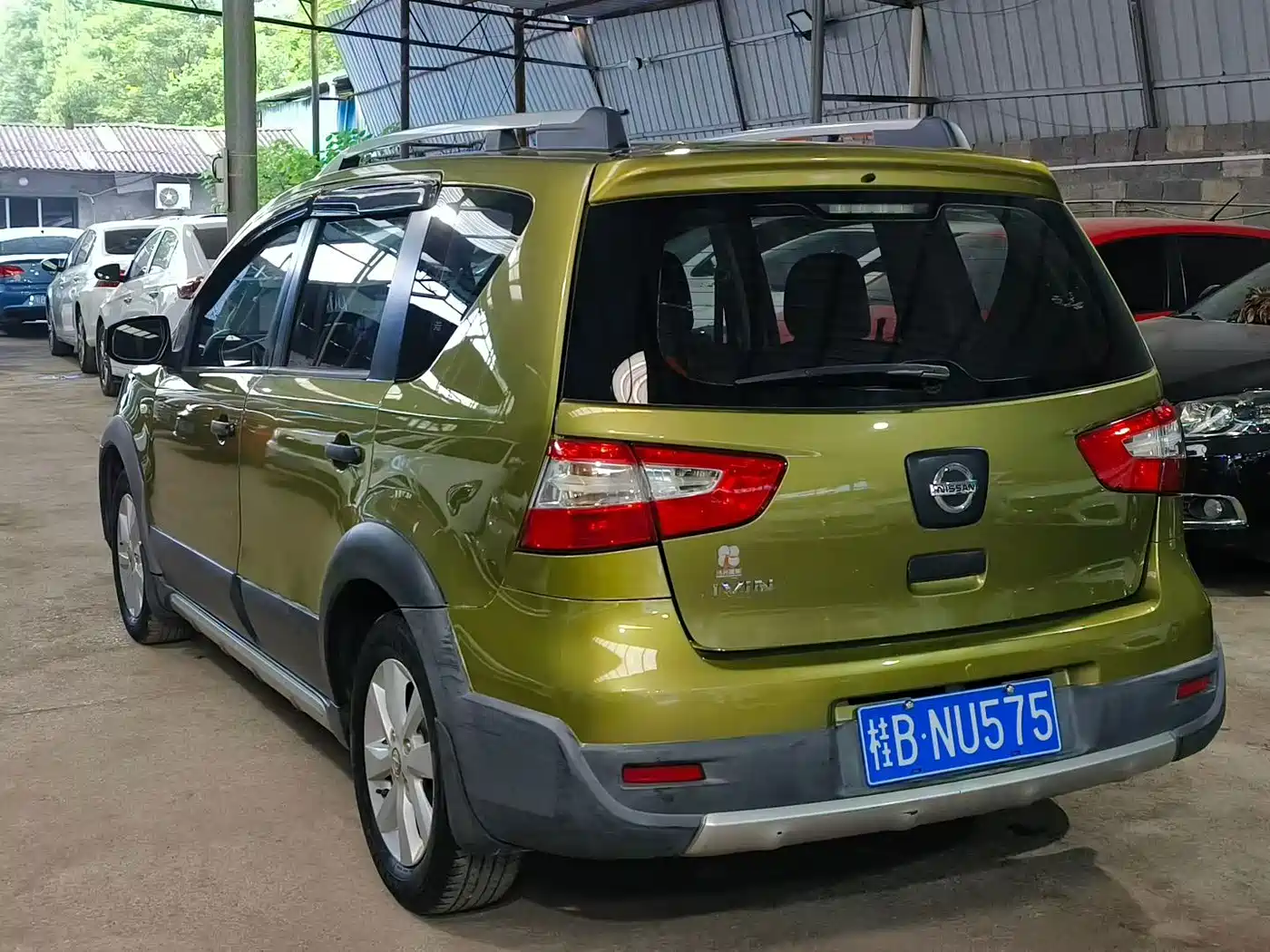 Nissan Livina 2014 2013 Sharp 1.6XL CVT Comfort