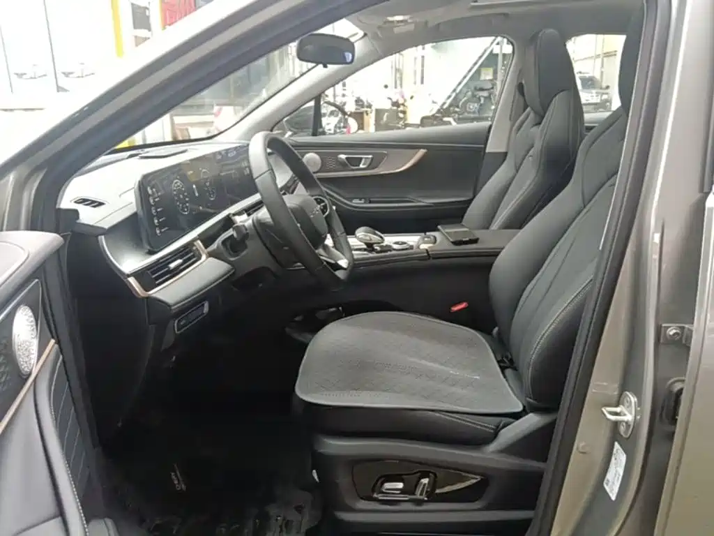 Chery Tiggo 5x 2026 2025 High Energy Edition 1.5T CVT Luxury