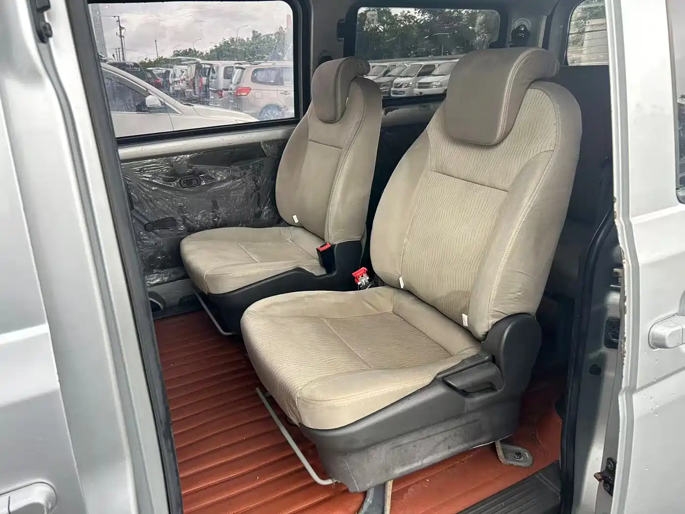 Wuling Motors Wuling Rongguang V 2019 2019 1.5L Standard China VI LAR