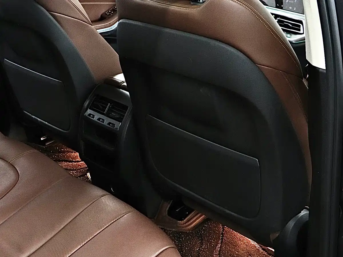 BMW X5 (Import) 2019 xDrive30i X Design Package фото 17