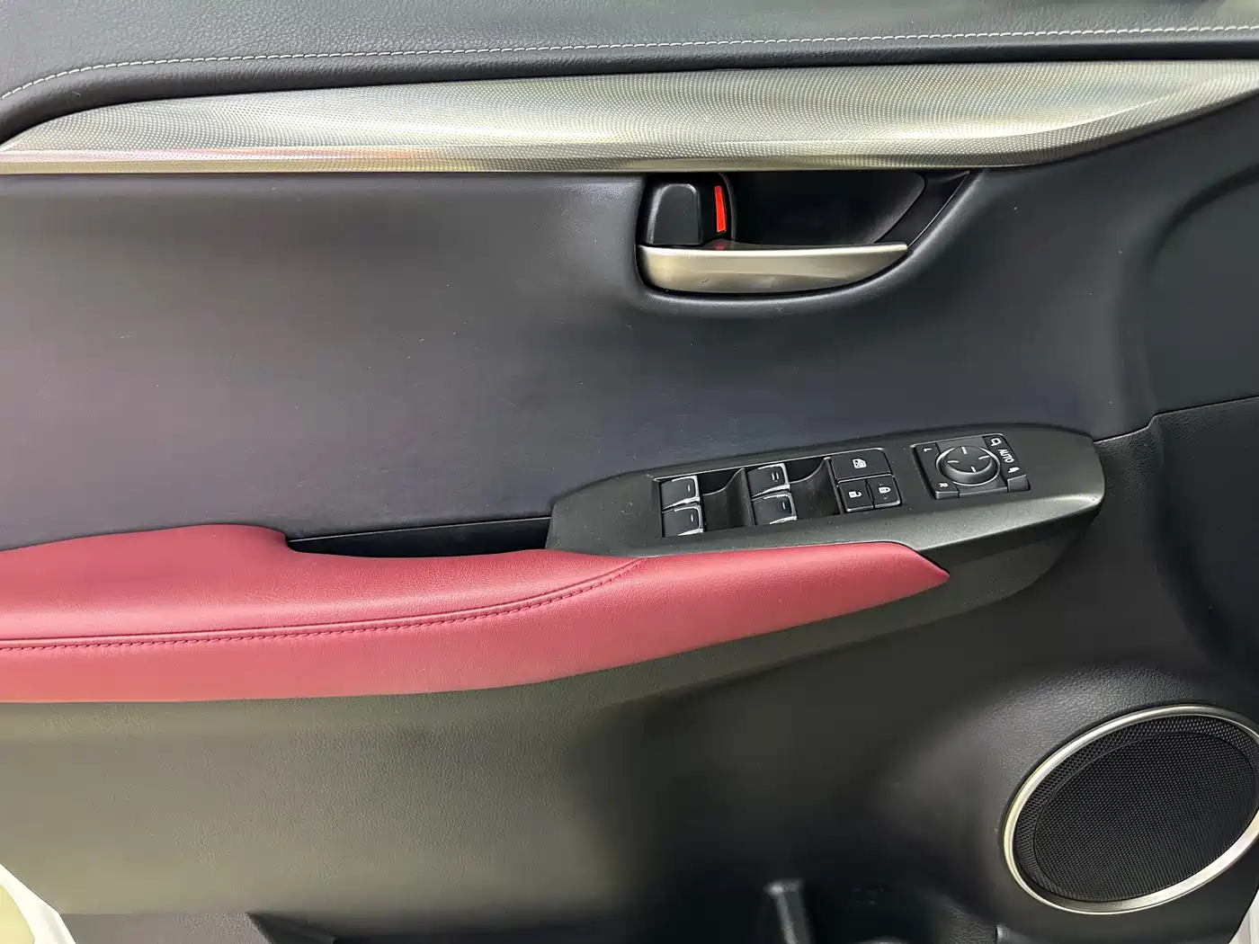Lexus NX 2020 200 FWD Fengyi Edition China VI фото 18
