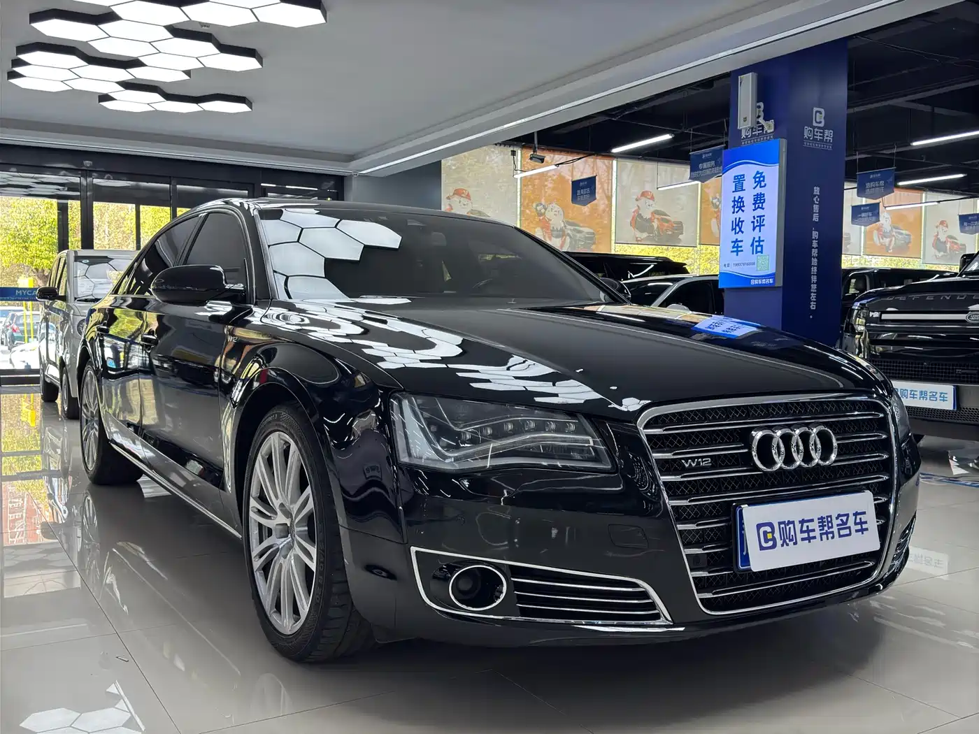 Audi A8 2013 A8L 6.3 FSI W12 quattro Exclusive фото 3