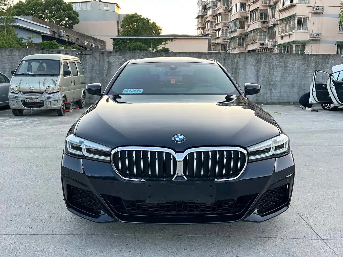 BMW 5 Series 2021 525Li M Sport Package фото 2