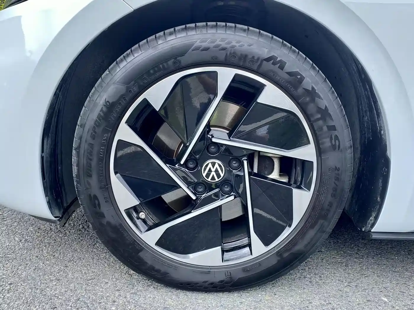 Volkswagen ID.3 2025 Smart Ultimate Intelligent Edition фото 10