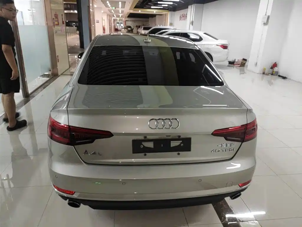 Audi A4L 2017 40 TFSI Fashion Edition фото 6