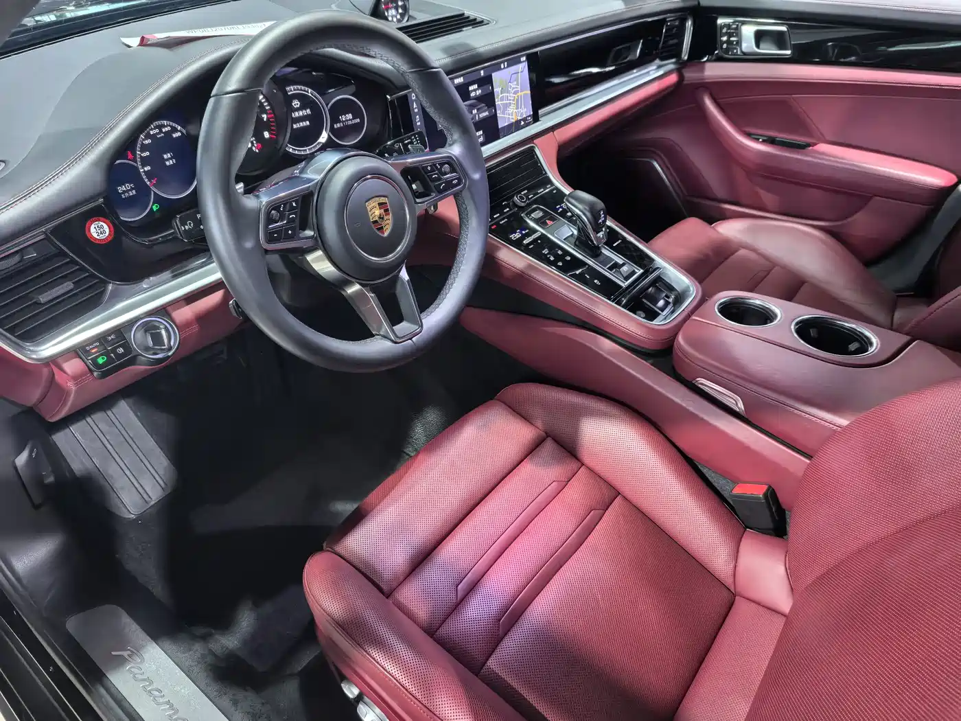 Porsche Panamera 2019 Panamera 4 Executive Long Wheelbase 2.9T фото 2