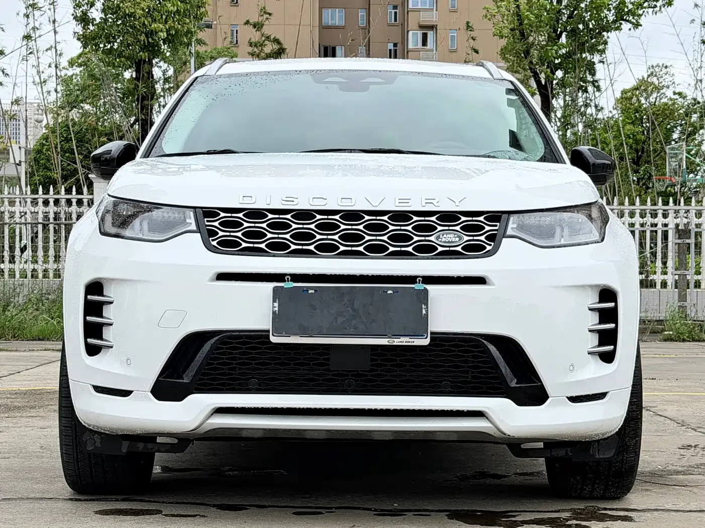 Land Rover Discovery Sport 2025 249PS Performance Tech Edition фото 2