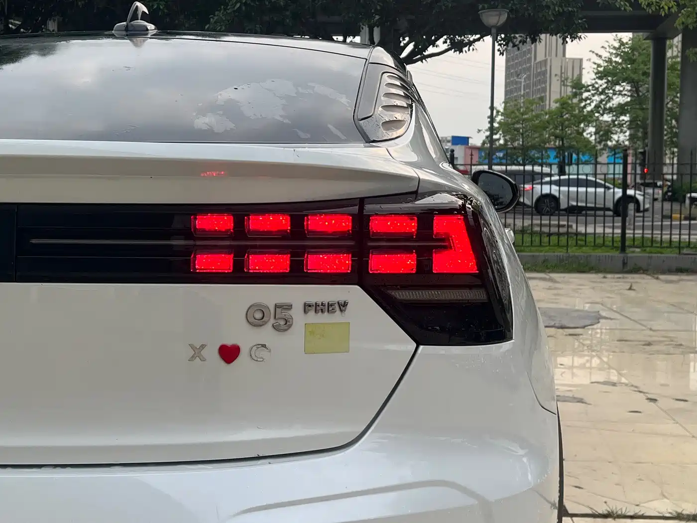 Lynk & Co 05 EM-P 2021 1.5TD PHEV HALO фото 14