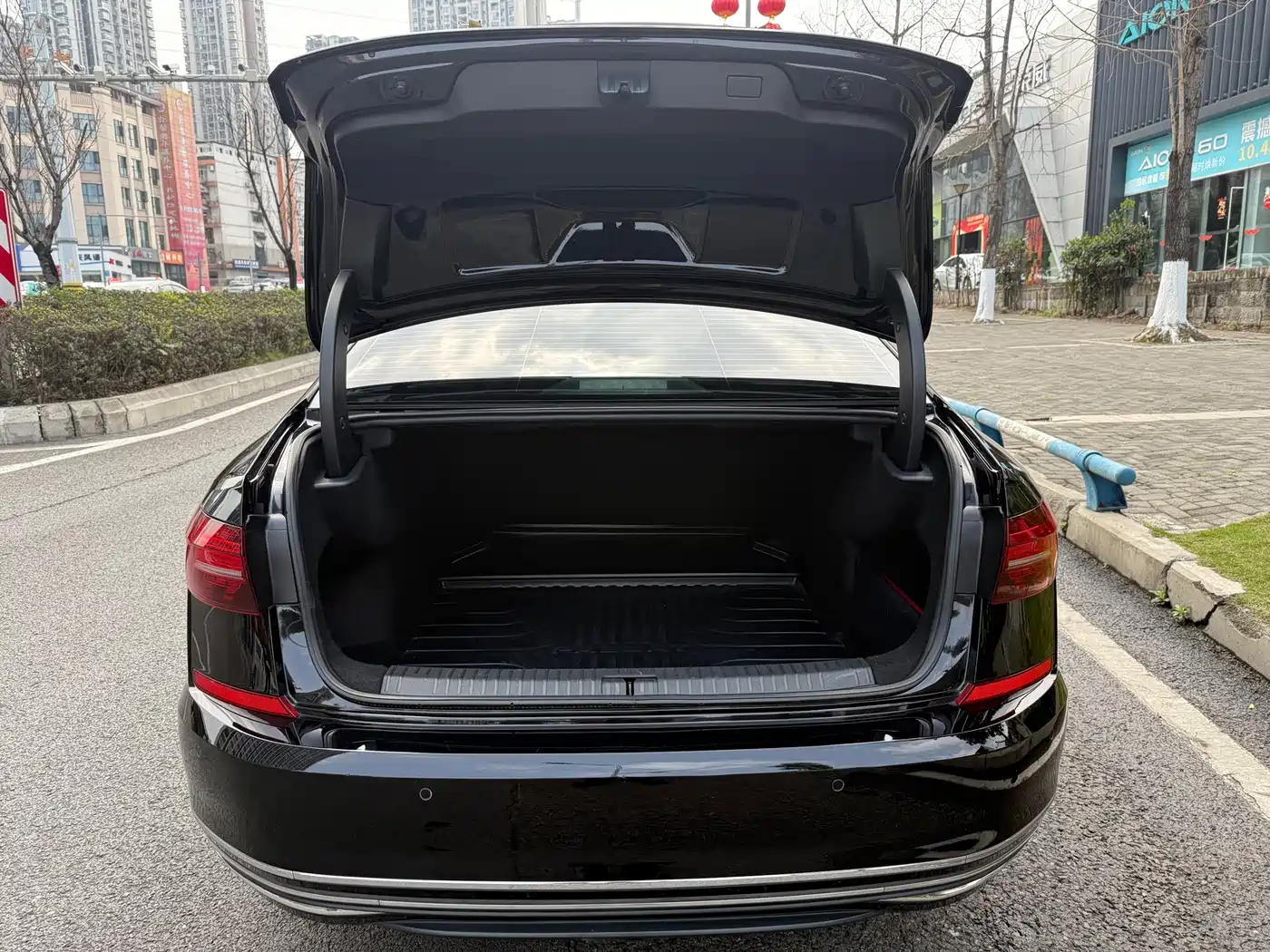 Volkswagen Passat 2020 330TSI Luxury Edition China VI фото 19