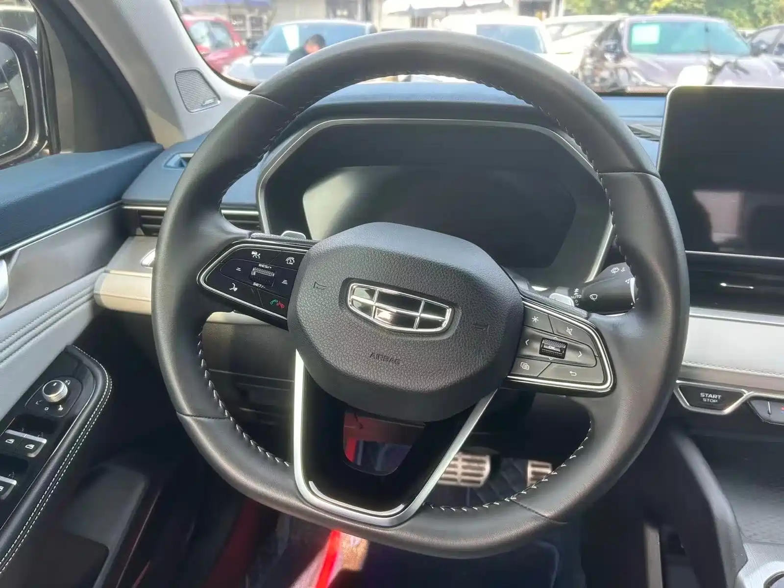 Фото 8 - Geely Preface