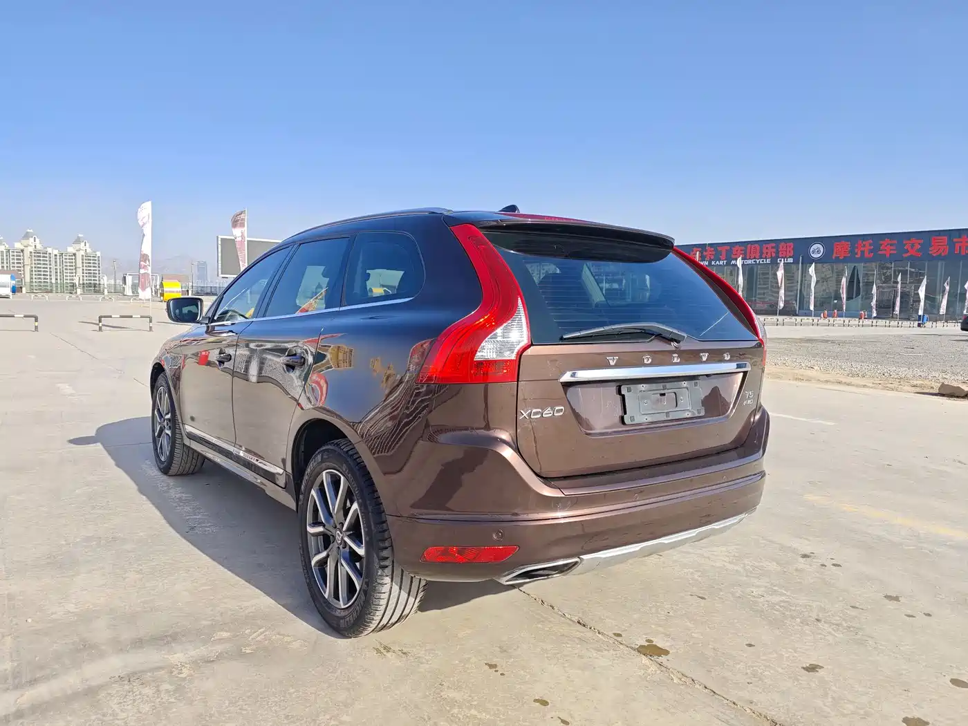 VOLVO XC60