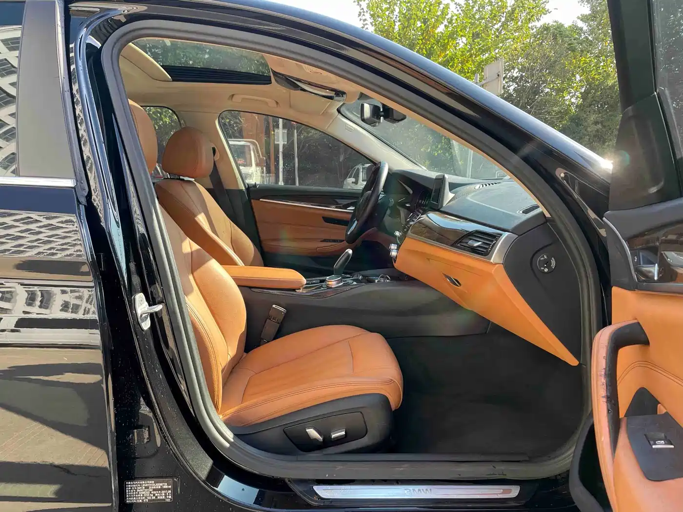 BMW 5 Series 2018 528Li Launch Special Edition фото 8