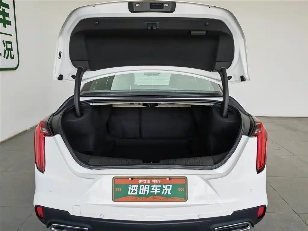 CADILLAC CT4