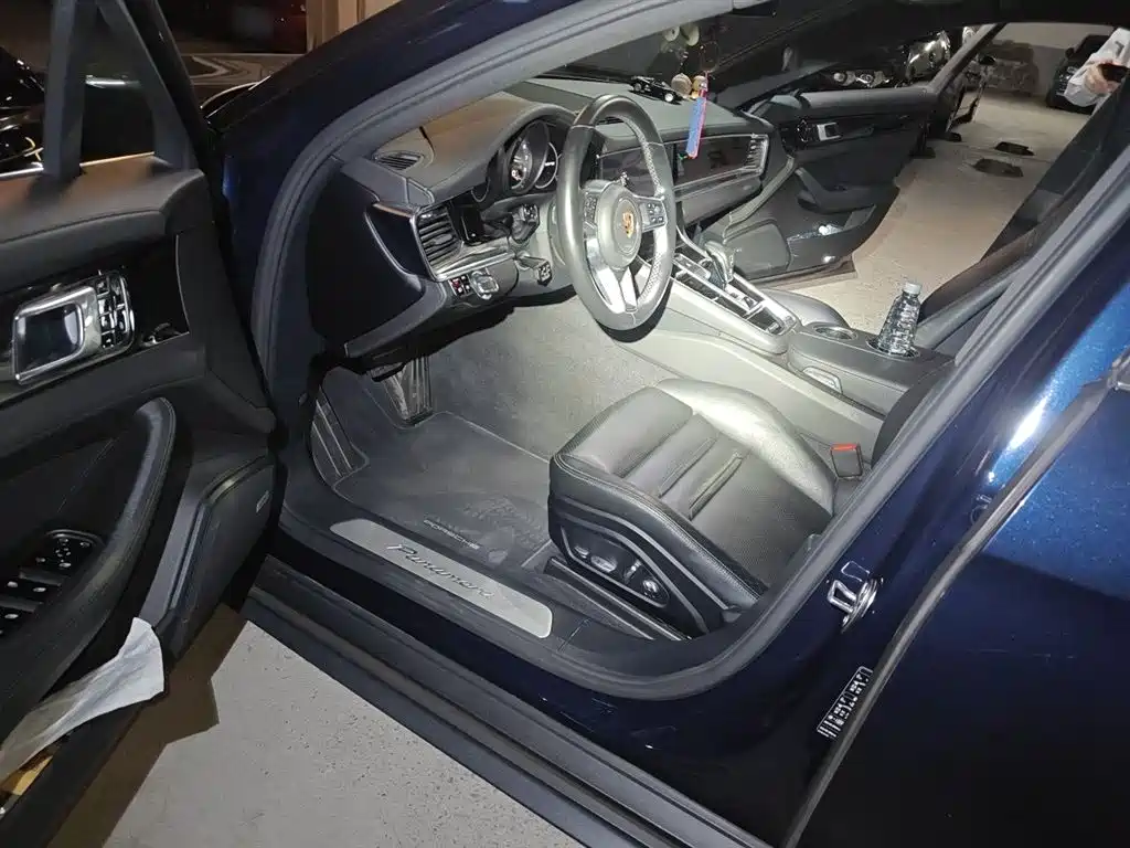 Porsche Panamera 2017 Panamera 3.0T фото 14