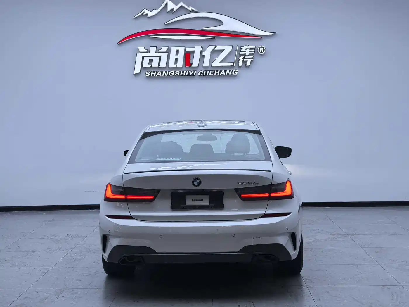 BMW 3 Series 2021 325Li M Sport Night Edition фото 7