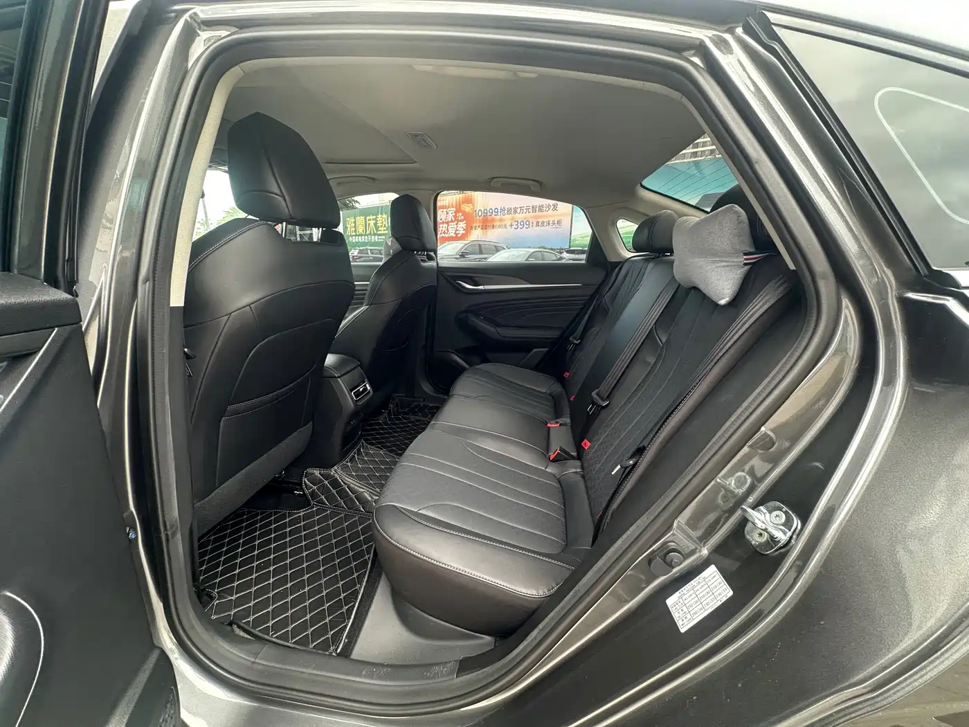 Фото 8 - Changan Eado