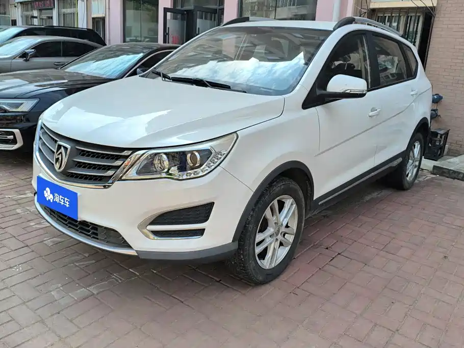 Фото 1 - Baojun 560