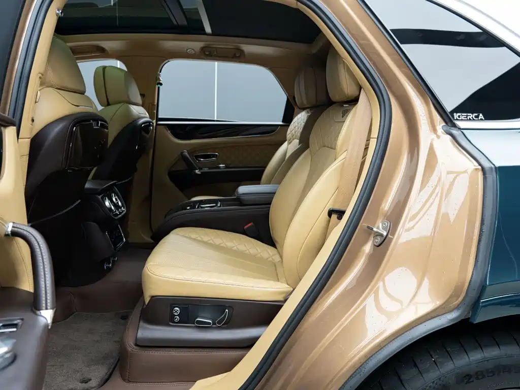 Bentley Bentayga 2017 2016 6.0T Standard Edition