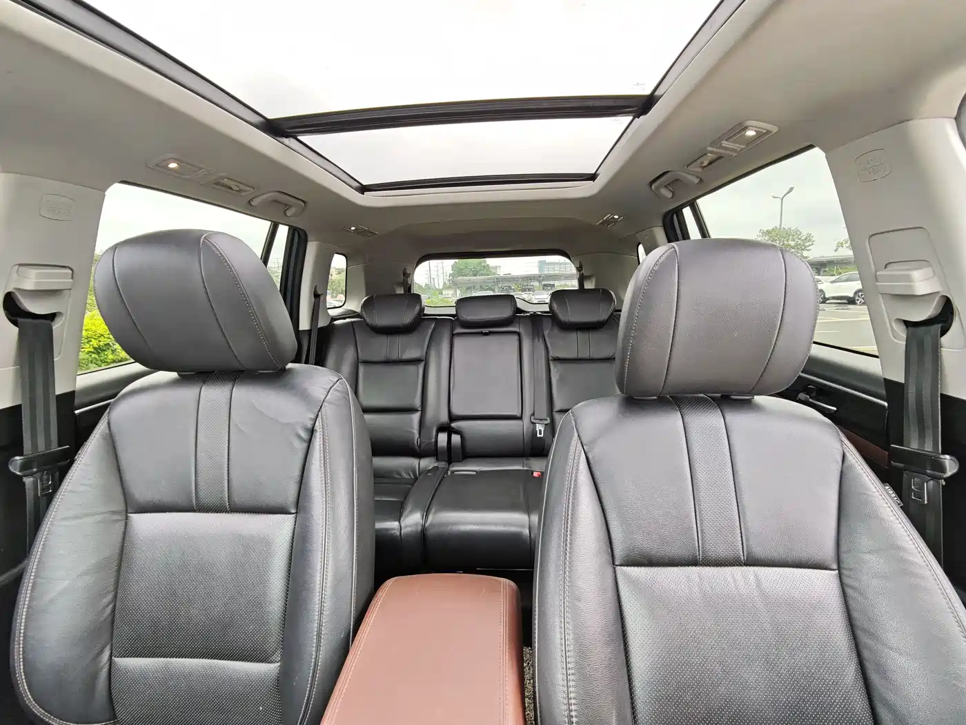 GAC Trumpchi Trumpchi GS8 2017 320T 2WD Luxury Smart Connect (7-seater) фото 6