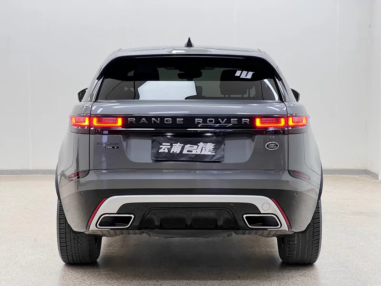 Фото 6 - Land Rover Range Rover Velar