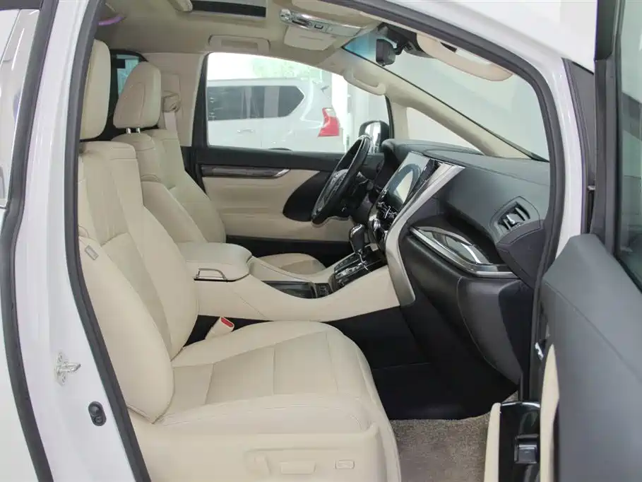 Toyota Alphard 2023 Dual Hybrid 2.5L Ultimate Gold Edition фото 9