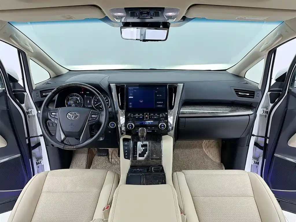 Toyota Alphard 2023 Dual Hybrid 2.5L Ultimate Gold Edition фото 10