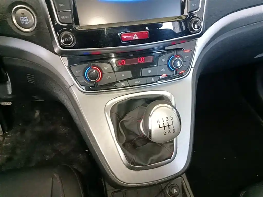Haval M6 2018 1.5T Manual 2WD Elite фото 14