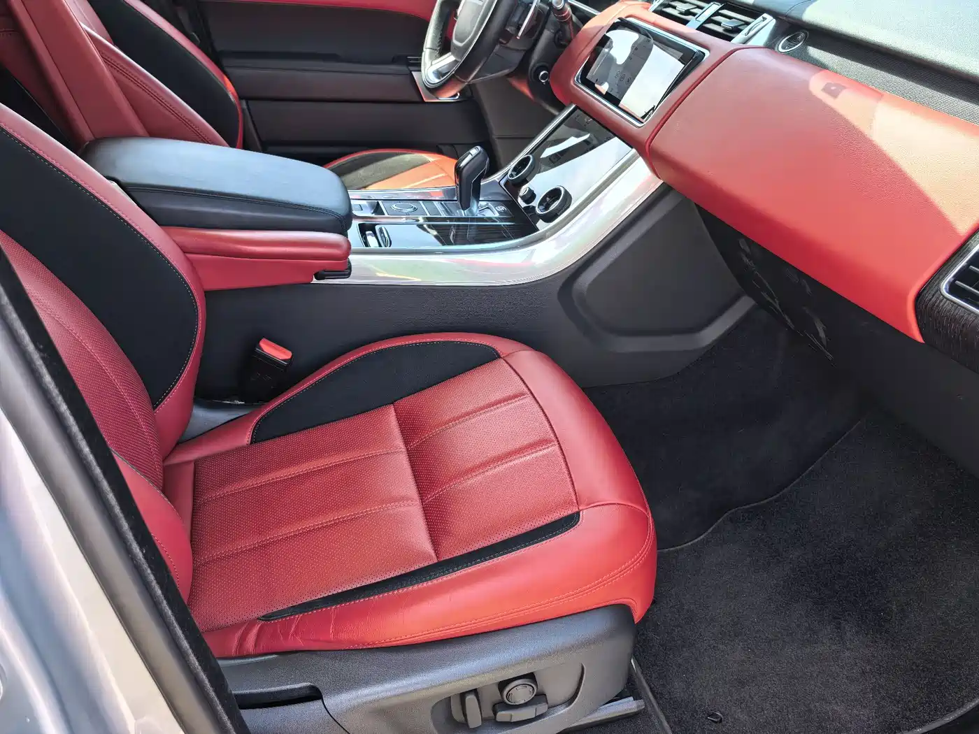 Land Rover Range Rover Sport 2022 3.0 L6 SE фото 7