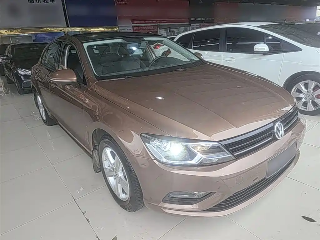 Volkswagen Lamando 2015 230TSI DSG Style фото 4