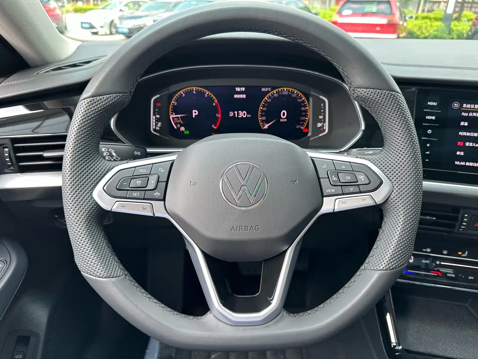 Фото 17 - Volkswagen Passat