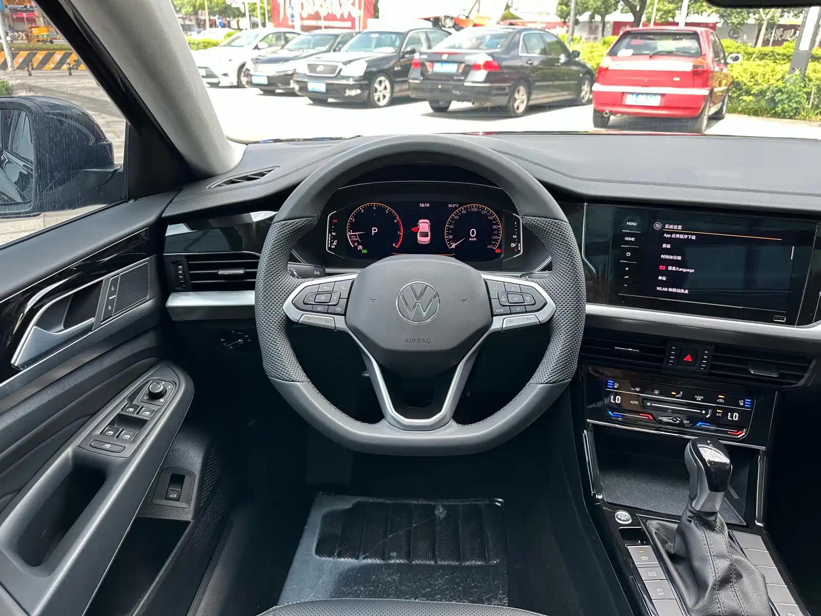 Фото 18 - Volkswagen Passat