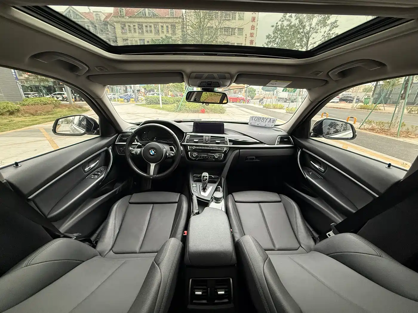 BMW 3 Series 2019 320Li M Sport Package фото 9