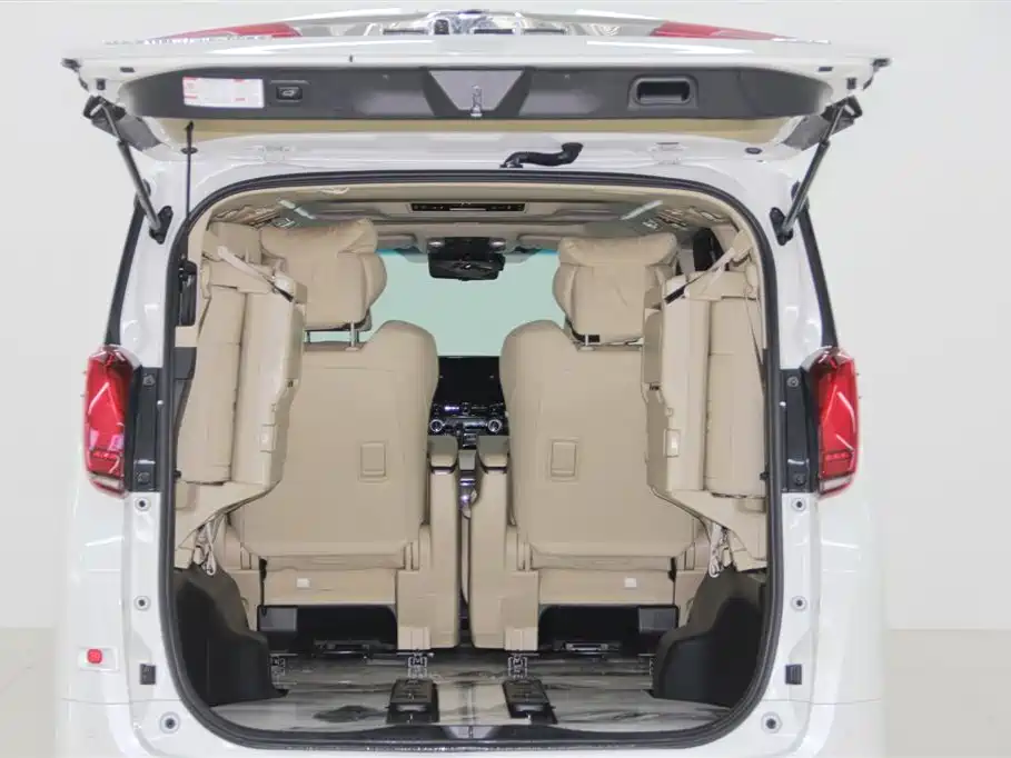 Toyota Alphard 2023 Dual Hybrid 2.5L Ultimate Gold Edition фото 30