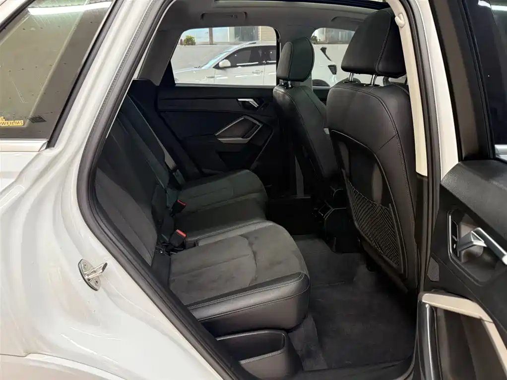 Audi Q3 2022 35 TFSI Fashion Dynamic фото 23