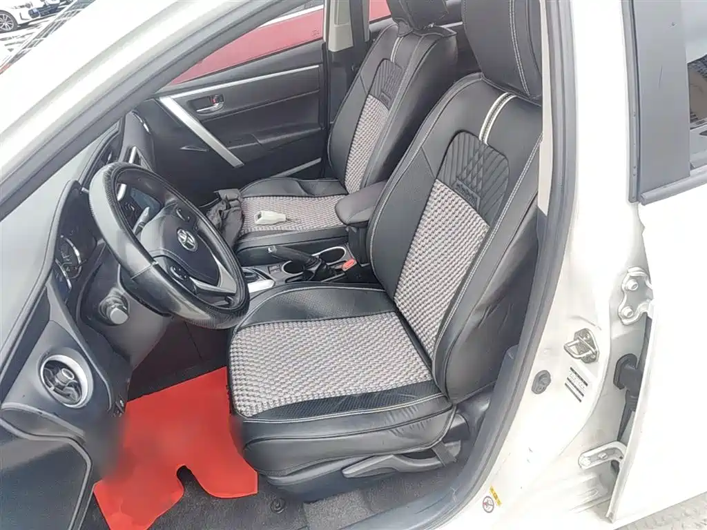 Toyota Levin 2017 Facelift 185T CVT Elite (China V) фото 15