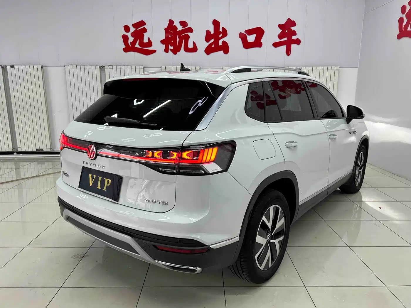 Volkswagen Tayron 2023 280TSI 2WD Luxury Plus Advanced Edition фото 3