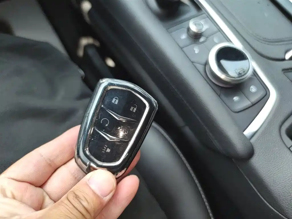 Cadillac XT5 2021 2.0T 2WD Luxury Edition фото 9