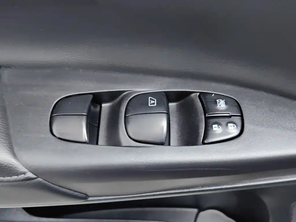 Фото 9 - Nissan Sylphy