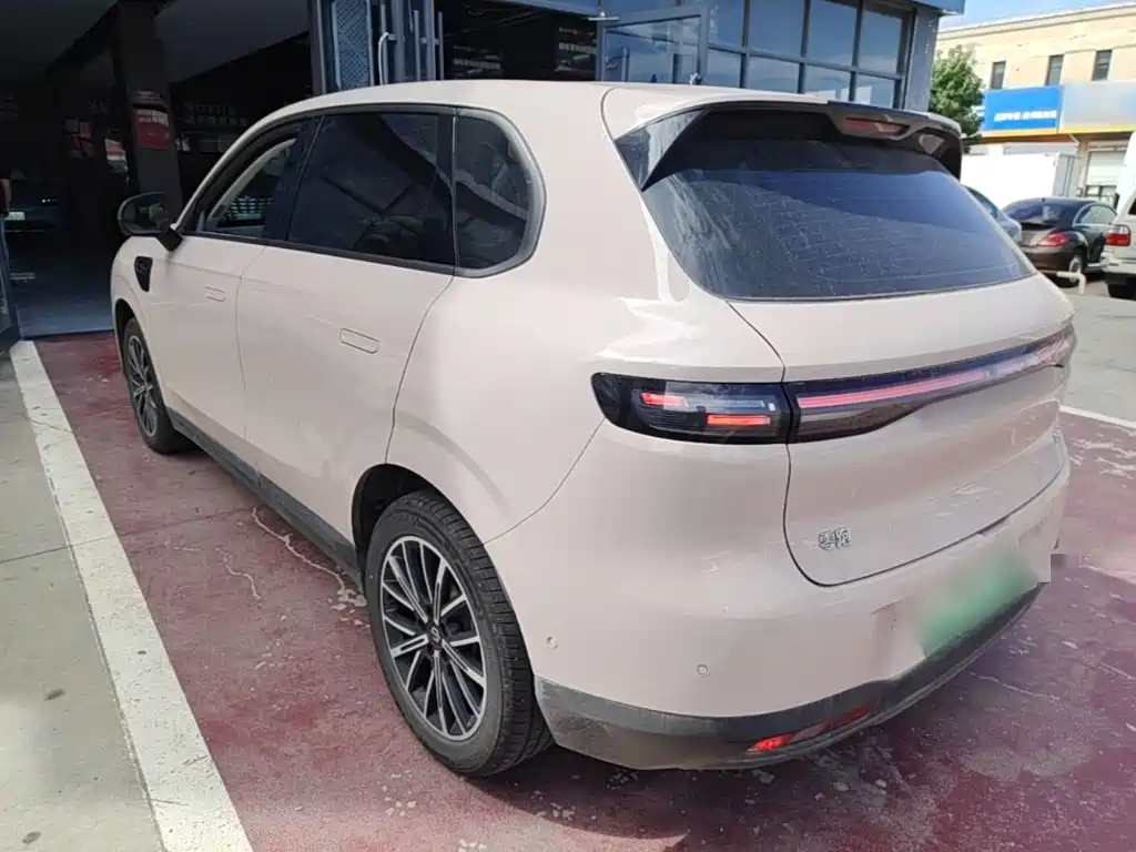 2026 Leapmotor B10