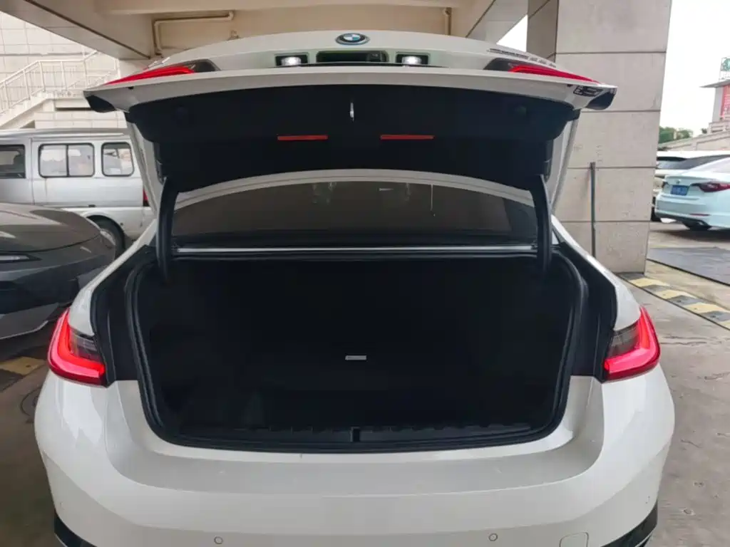 BMW i3 2025 2025 eDrive 35 L