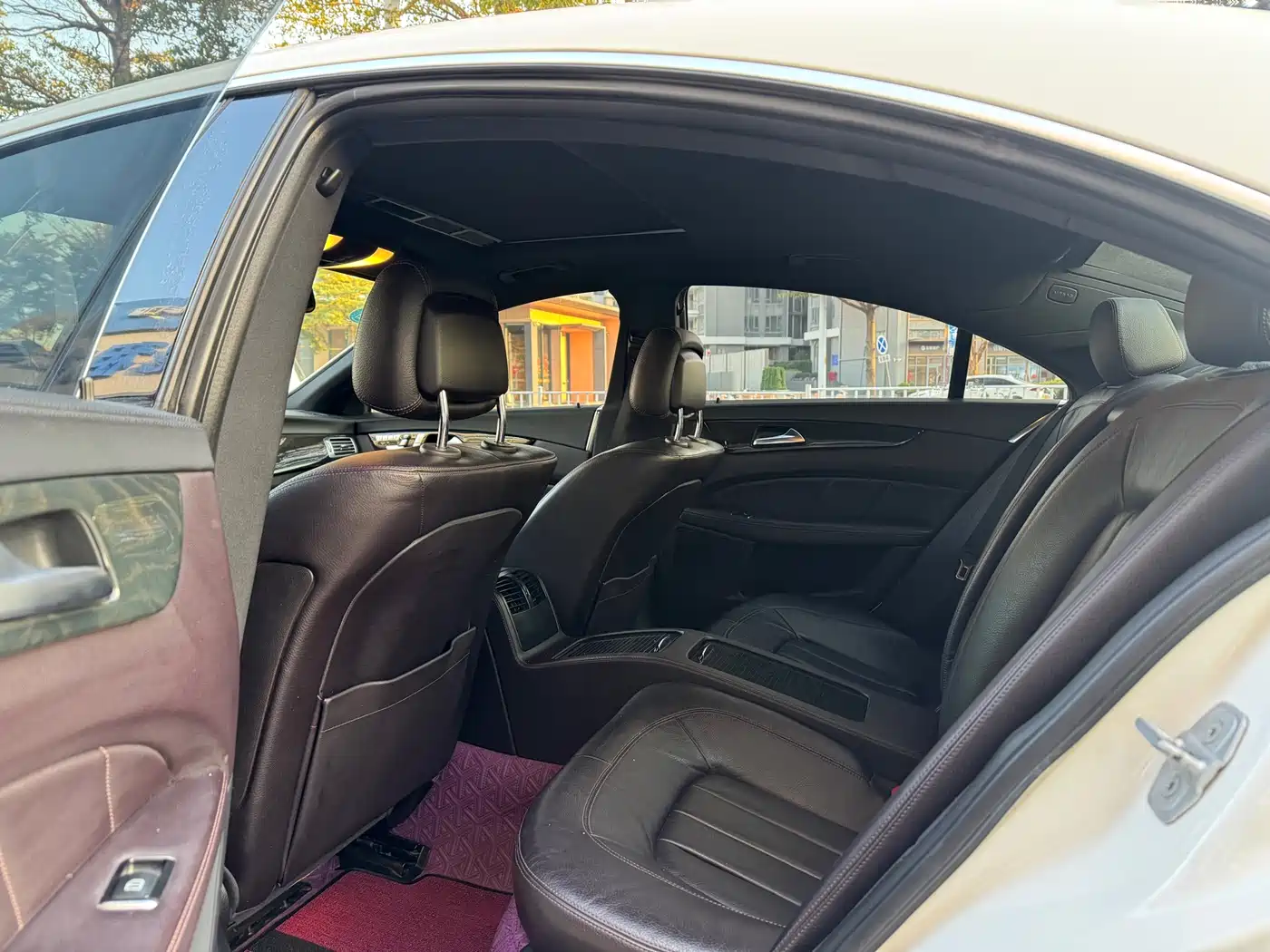 Mercedes-Benz CLS 2012 CLS 300 CGI фото 8