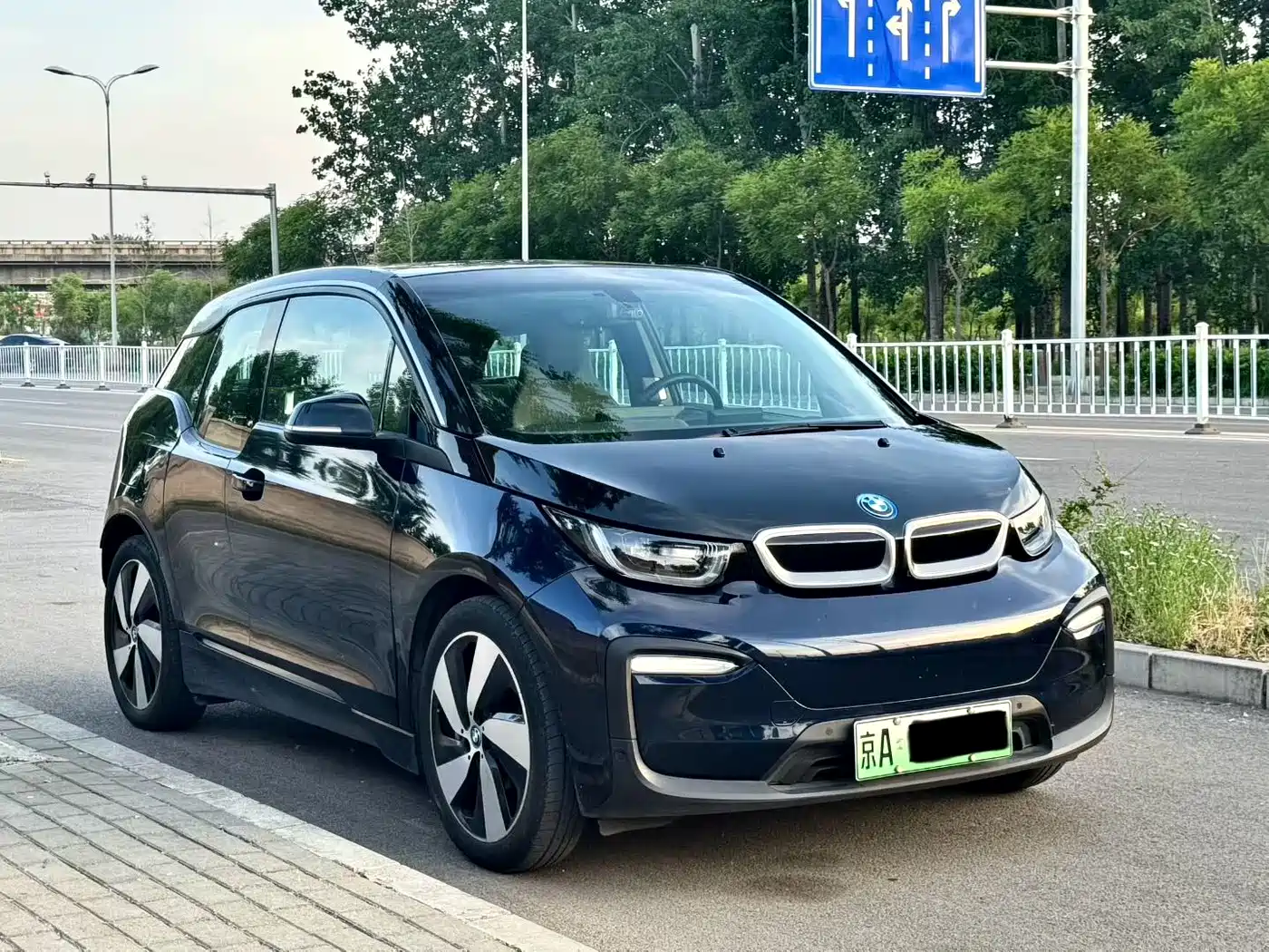 2018 BMW i3 (Import)
