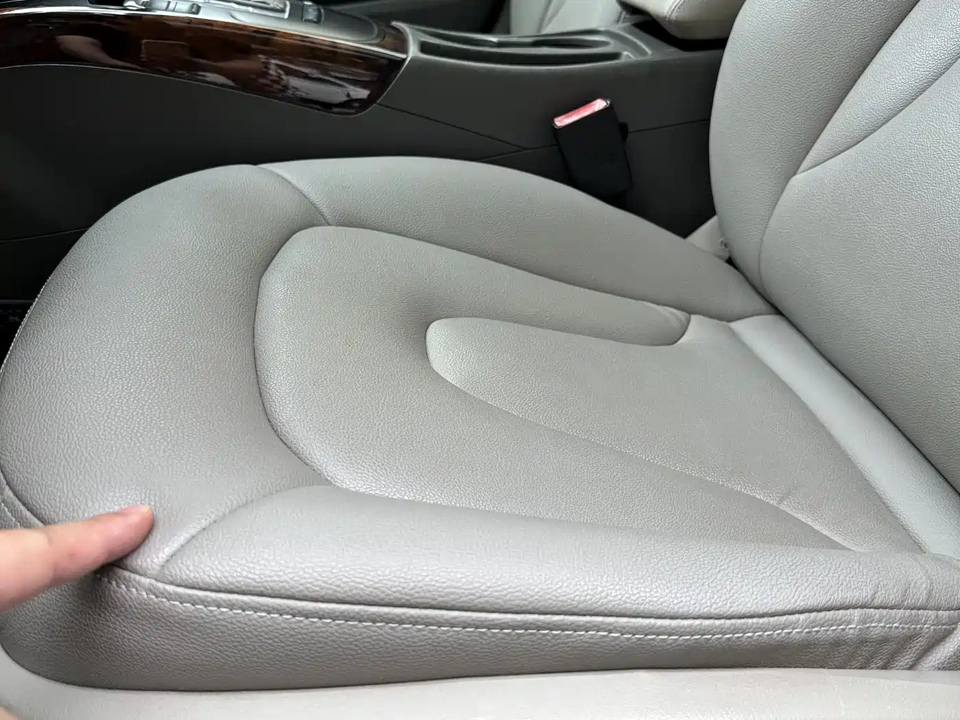 Audi A4L 2009 2010 2.0 TFSI Comfort